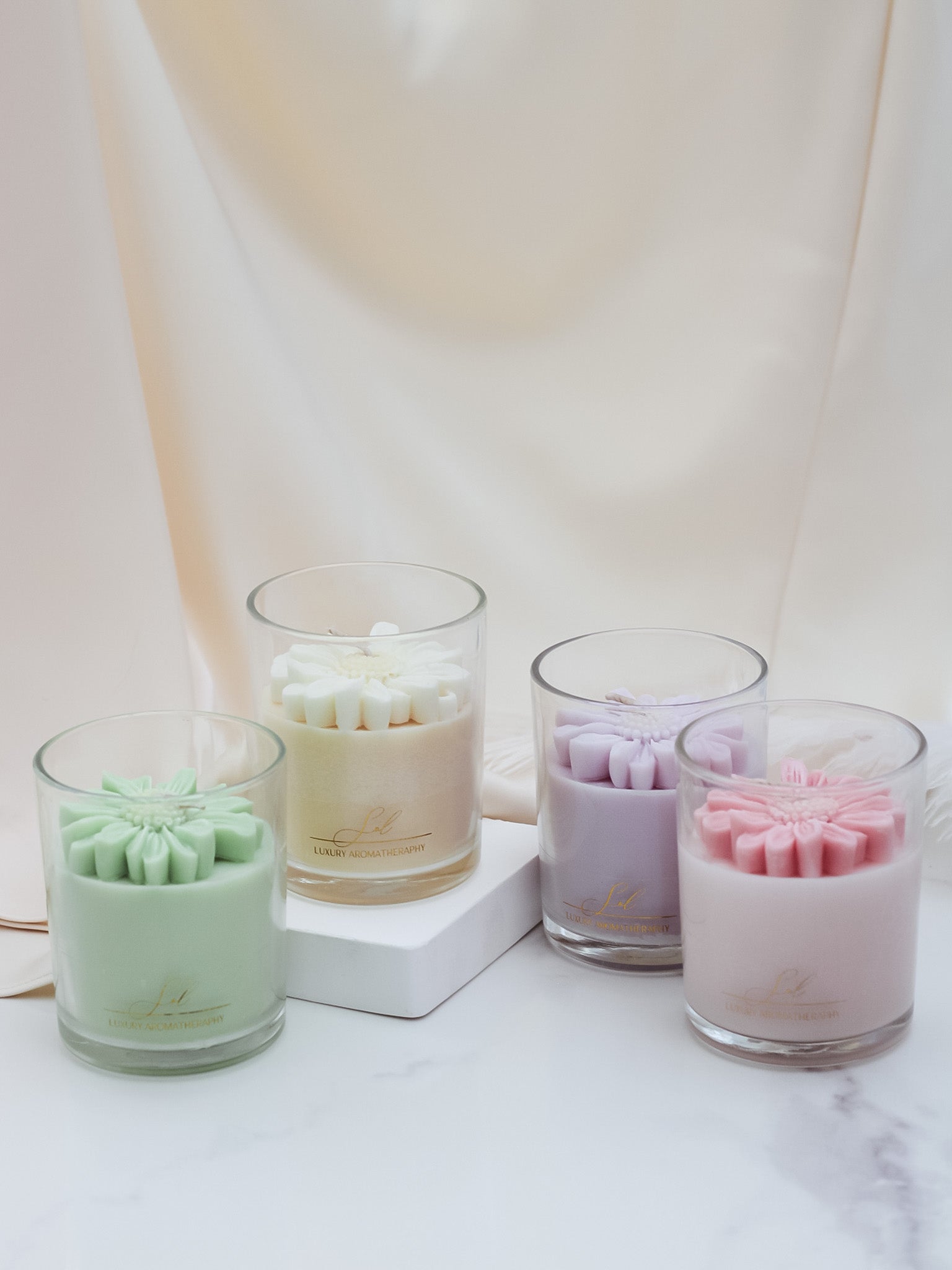 tall.daisycandles-2_5c5f7c4b-6550-47cb-bcb7-0b9a727ac163.jpg